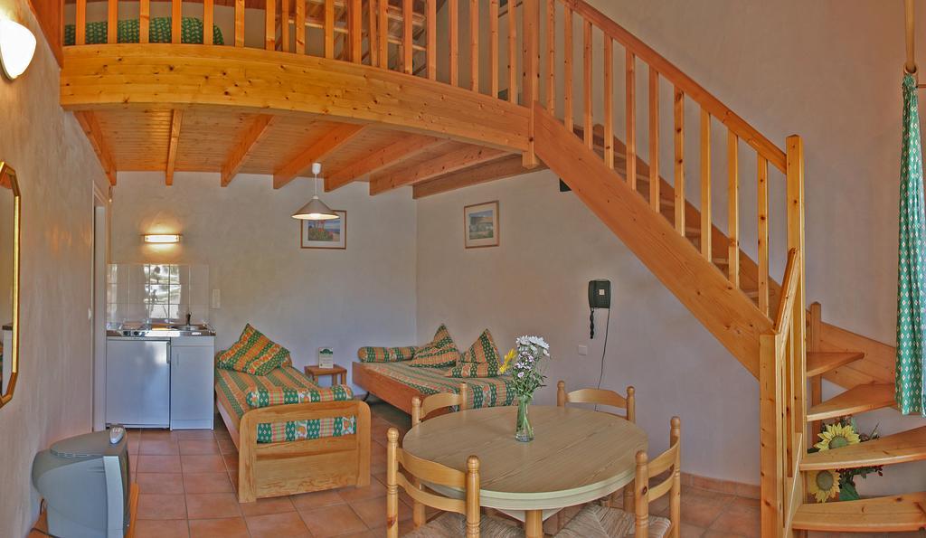 Domaine Le Martinet, The Originals Relais Hotel Bouin  Kültér fotó