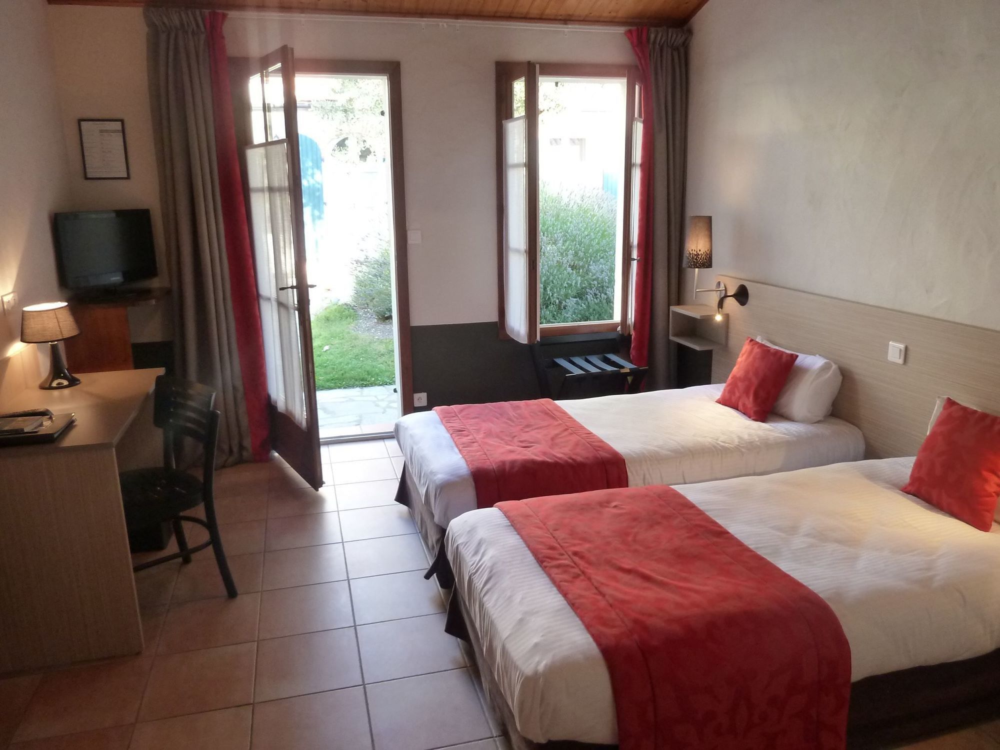 Domaine Le Martinet, The Originals Relais Hotel Bouin  Kültér fotó