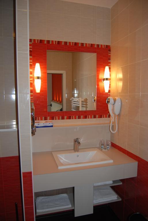 Domaine Le Martinet, The Originals Relais Hotel Bouin  Kültér fotó
